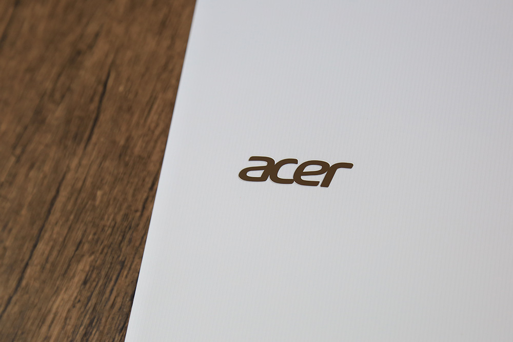 Acer蜂鸟笔记本评测：高颜值+超便携 S5-371