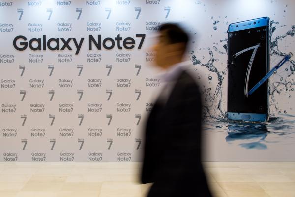 航空公司封杀三星Note 7：春秋禁止员工带它上飞机