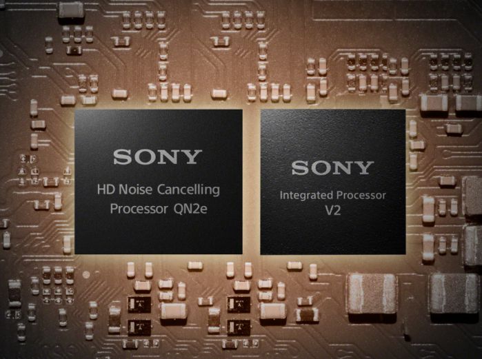 索尼降噪豆5搭载进一步升级的双芯片：集成处理器V2、HD降噪处理器QN2e示意图
