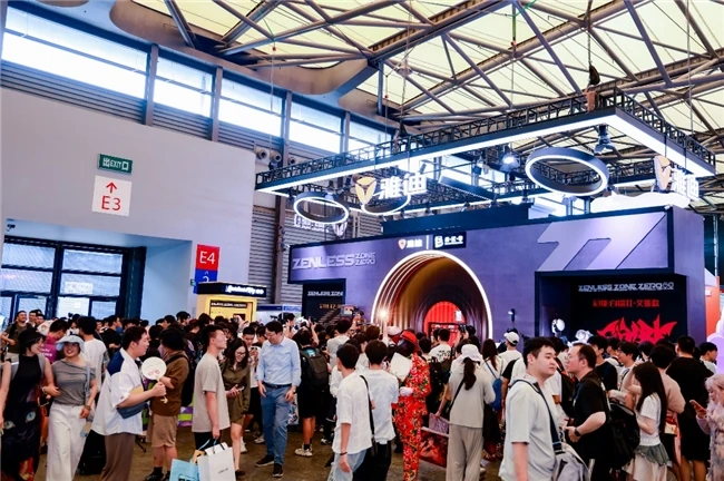 雅迪×绝区零快闪首站上海开启,门店已被绳匠挤满 图5