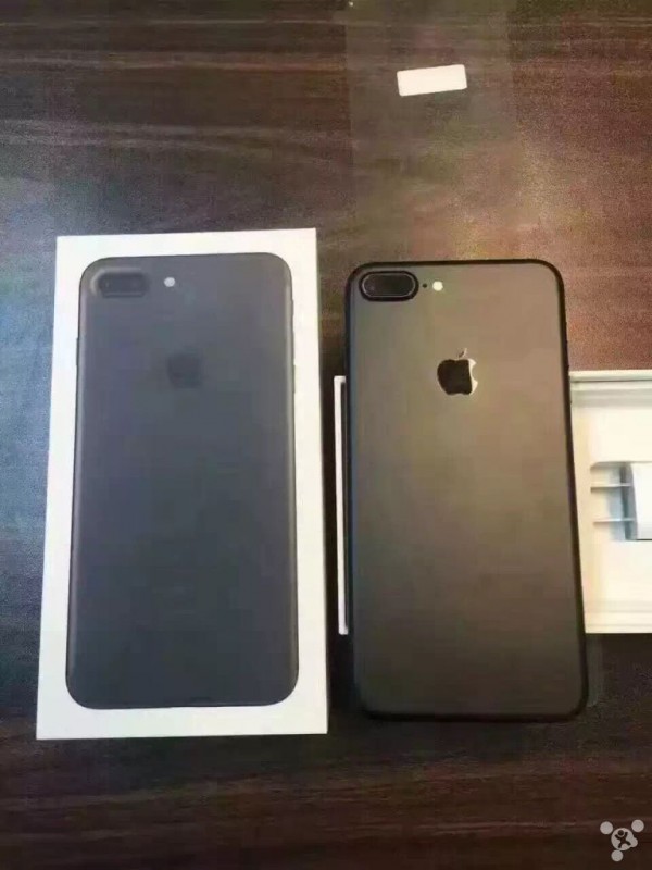 普通黑色的盒子